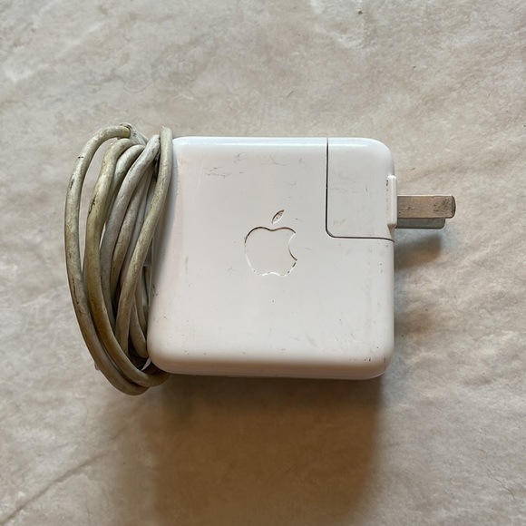 Apple 45W MagSafe 2 Power Adapter/ Charger for MacBook Air - Picture 2 of 8